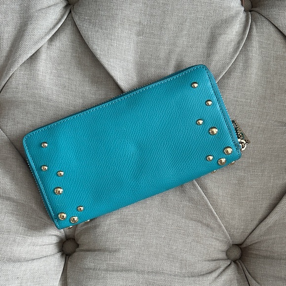 Coach Blue Studded Zip Wallet NWOT - Picture 3 of 7